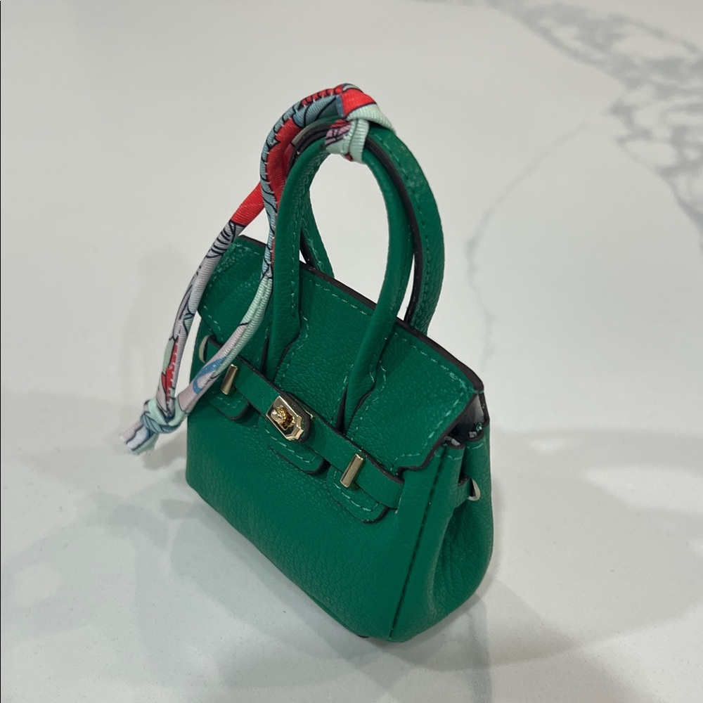 💚SO. Cute Mini Bag Charm!!! - Picture 13 of 16